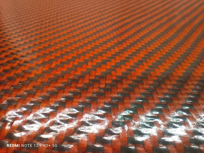 КарбоКожа 220 г/м2, Карбон/Кевлар, Твилл, 0,4 мм, черно-оранж: фото №1